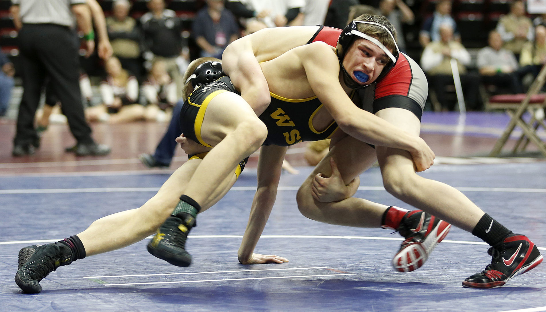 021518bp-state-wrestle-3a-04